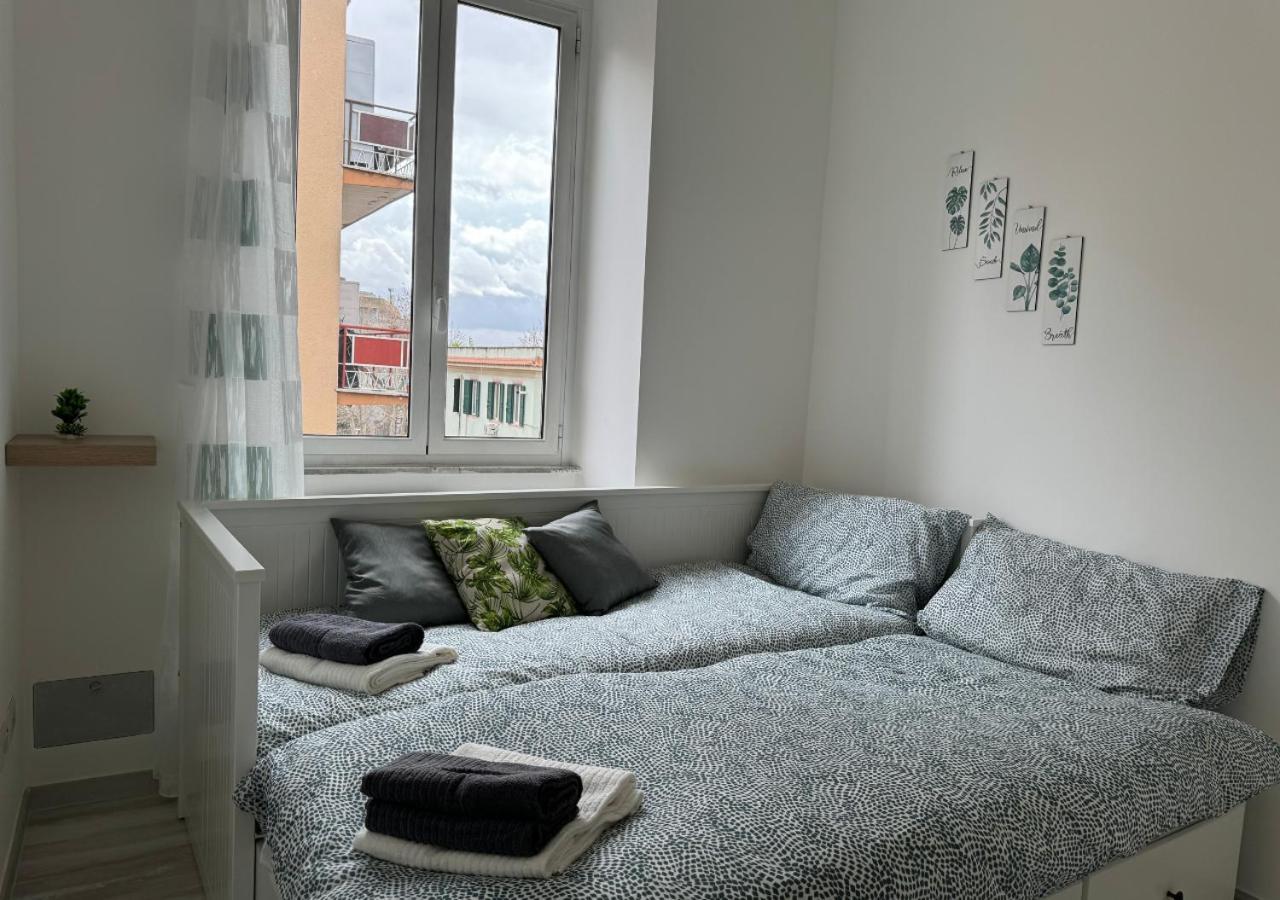 Interno 10 - Metro C Apartment Rome Bagian luar foto